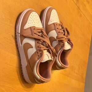 Nike Tan and White Women's Sneakers